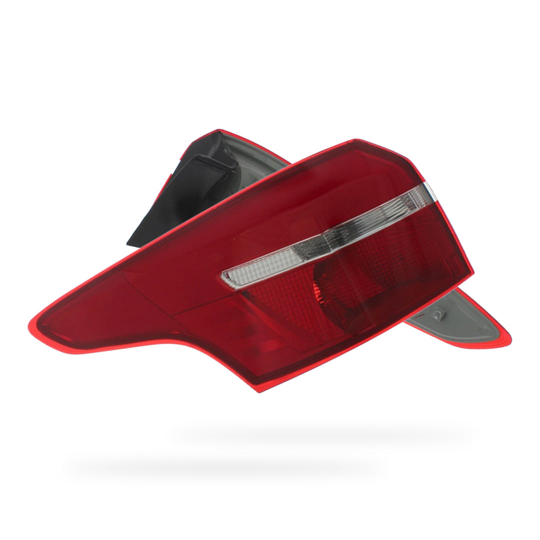 Ford Focus Mk3 Estate Rear Halogen Tail Lights 2014 - 2018 OEM-Style Aftermarket Left & Right